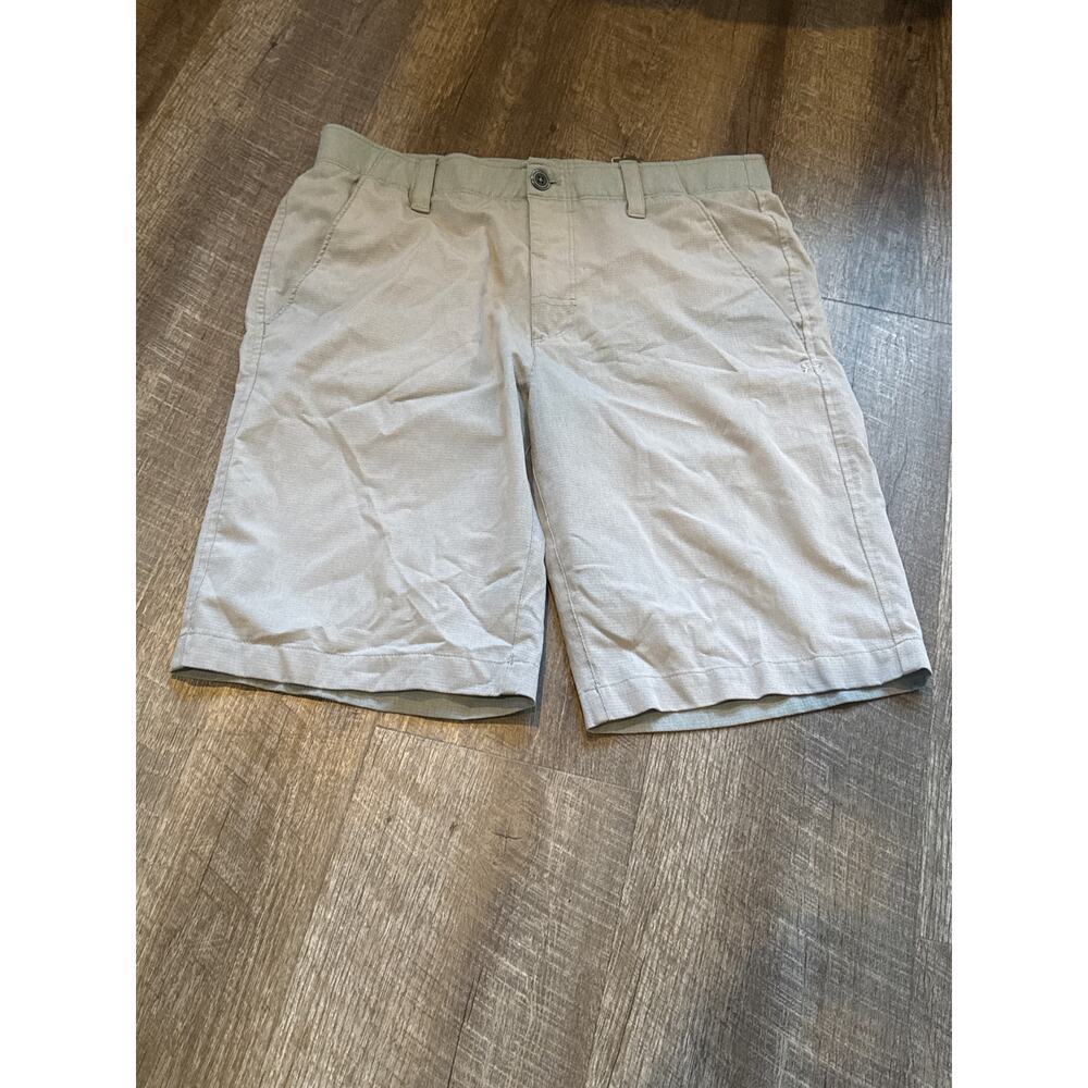 Men's Under Armour Grey 10 inch Heat Gear Shorts
